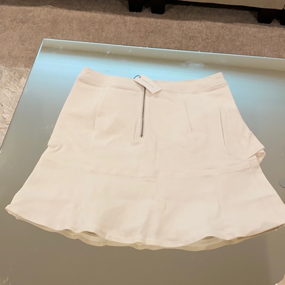 Sugar lips layered Ruffle off-white mini Skirt Size M - Picture 2 of 3